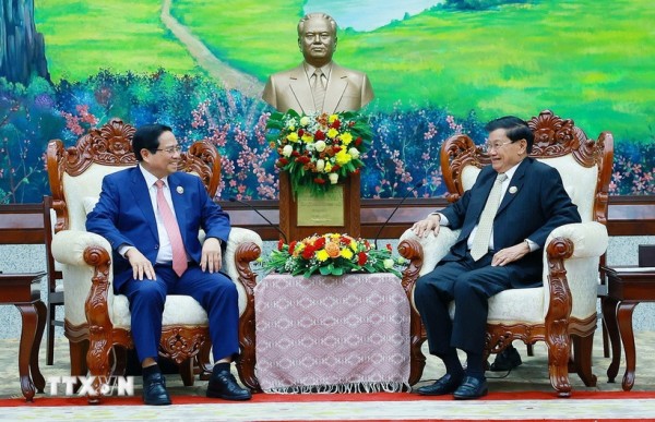 Thủ tướng Chính phủ Phạm Minh Chính hội kiến Tổng Bí thư, Chủ tịch nước Lào